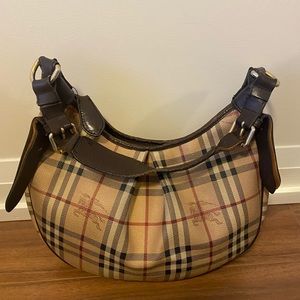 Burberry purse